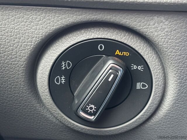 Camper van VW Grand California 680 2,0TDI-177 LED + ACC 1. Hd.