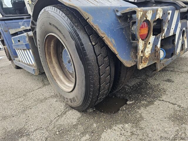 Eindtrekker TERBERG RT283 /TERMINAL TRACTOR 4X4/ TURNING CHAIR. /AU...