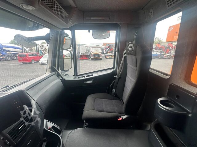 Volquete Iveco Trakker 500 10X4  KIPPER/TIPPER./PIET RUIZEVELD...