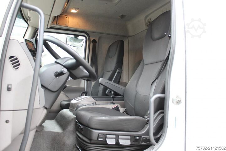 Ladbil med presenning Daf LF 290 Schiebeplane   ACC   BLIS   AHK   Navi