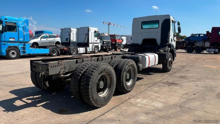 Alváz vezetőfülkével Renault Kerax 370 (BOITE MANUELLE / TRES PROPRE / LAMES...