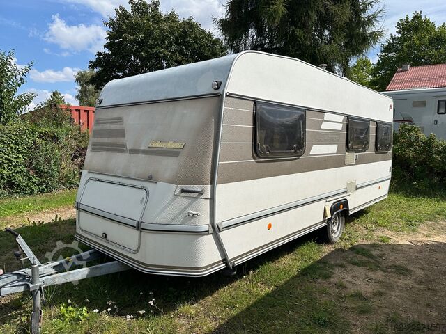 Karavan Hymer/Eriba Nova 530