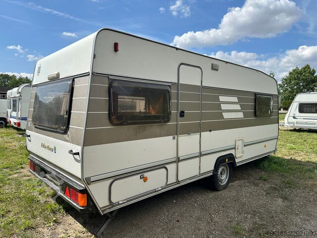 Karavan Hymer/Eriba Nova 530