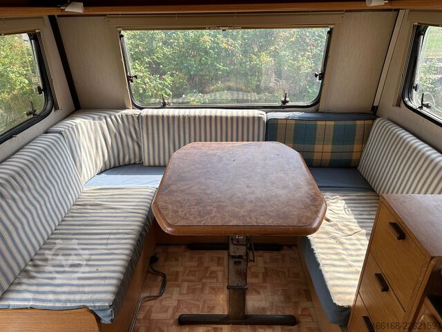 Karavan Hymer/Eriba Nova 530