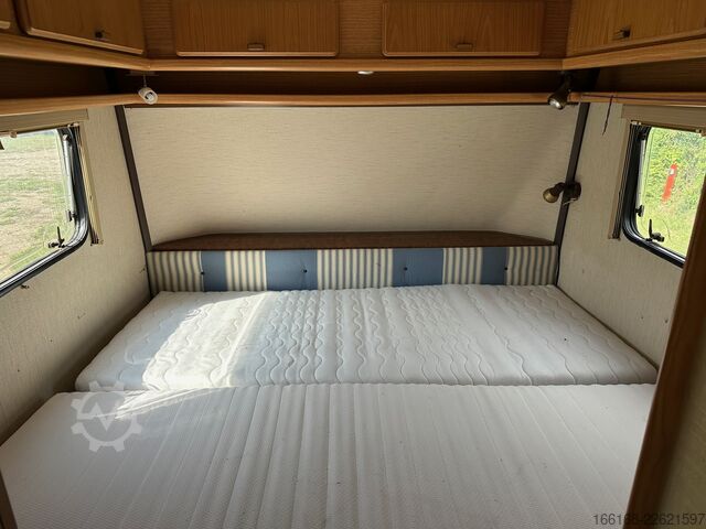 Karavan Hymer/Eriba Nova 530