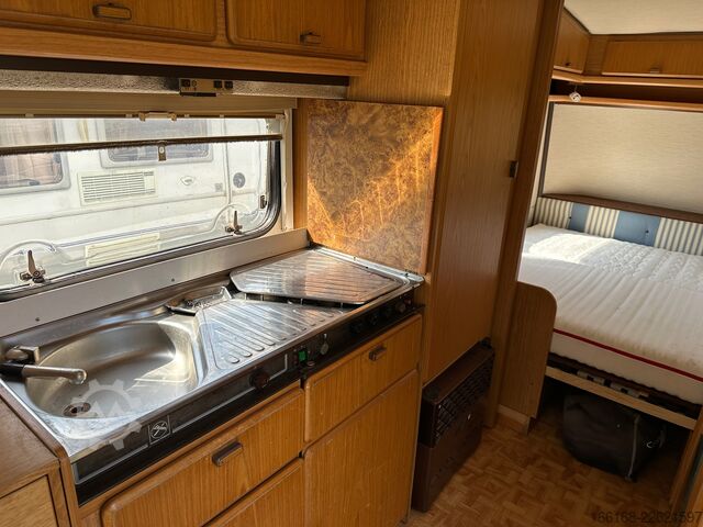 Karavan Hymer/Eriba Nova 530