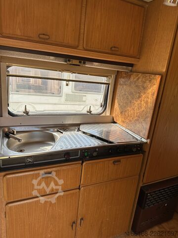 Karavan Hymer/Eriba Nova 530