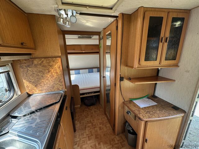 Karavan Hymer/Eriba Nova 530