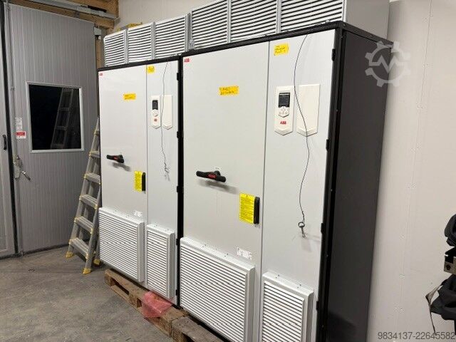 Kontrol ünitesi ABB ACS880-37-0210A-7+B055+E205+H353+V112
