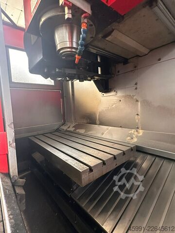 Vertikalt bearbetningscenter EMCO E900