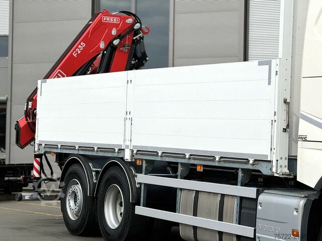 Nakládací plošina Volvo FH 460 6x2-4 Baustoff-Pritsche m.Fassi  MIETE