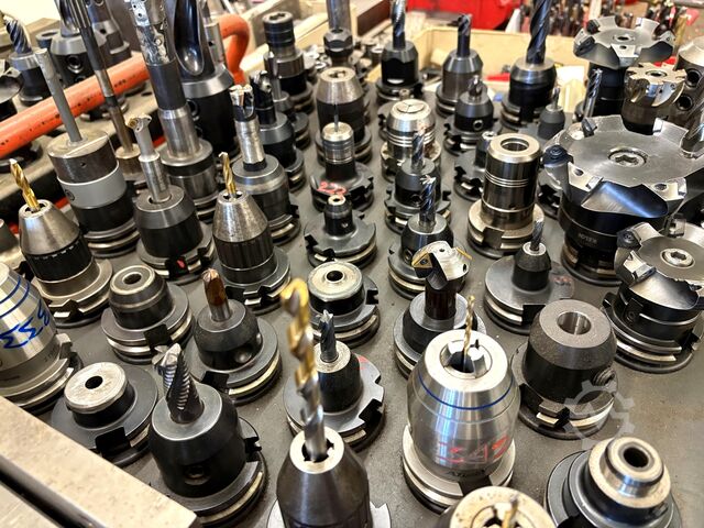 Šarže držáků nástrojů SK 40 nan nan