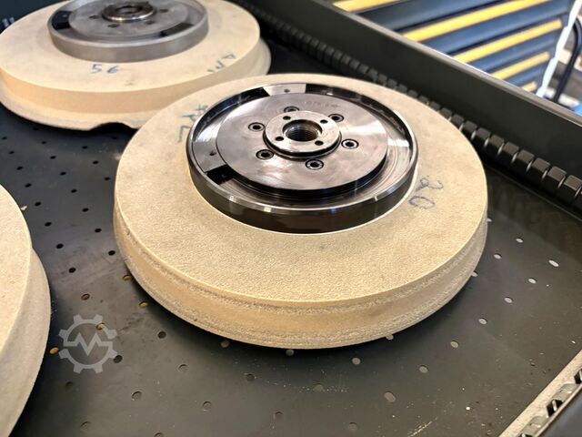 Dílenská zásuvková skříň s obsahem KIND Workshop drawer cabinet with contents