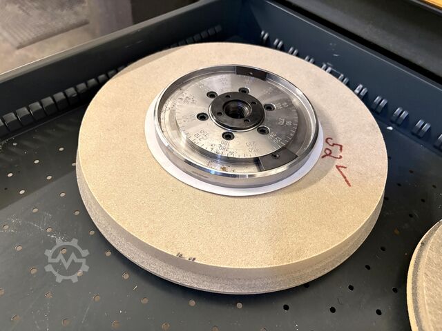 Dílenská zásuvková skříň s obsahem KIND Workshop drawer cabinet with contents