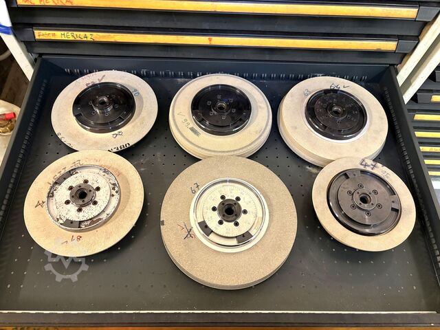 Dílenská zásuvková skříň s obsahem KIND Workshop drawer cabinet with contents