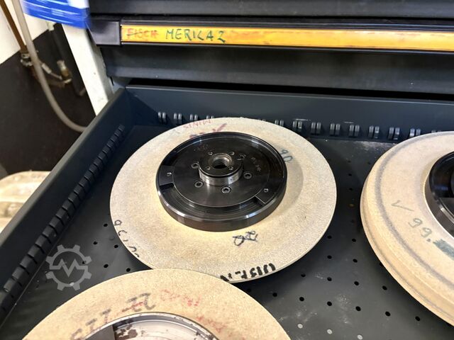 Dílenská zásuvková skříň s obsahem KIND Workshop drawer cabinet with contents