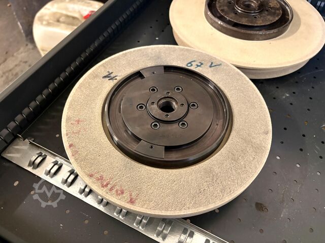 Dílenská zásuvková skříň s obsahem KIND Workshop drawer cabinet with contents