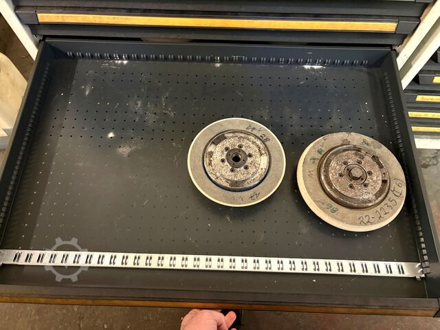 Dílenská zásuvková skříň s obsahem KIND Workshop drawer cabinet with contents