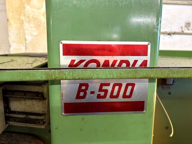 CNC vertikalt bearbetningscenter KONDIA B 500