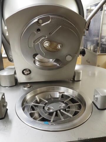 Burklinje (upp till 2000 burkar/tim) Handtmann / Stiller VF830+Verbufa+STA2000