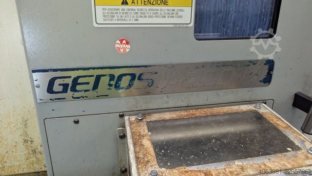 Torno CNC com alimentador de barras OKUMA L300-MW