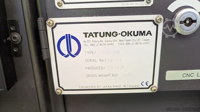Torno CNC com alimentador de barras OKUMA L300-MW