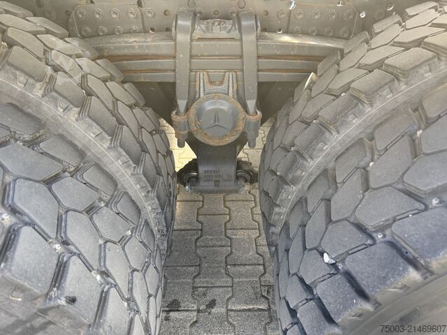 Autocarro ribaltabile Mercedes-Benz Arocs 3243 K 8X4 Haken Hyva