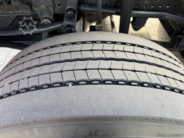 Autocarro ribaltabile Mercedes-Benz Arocs 3243 K 8X4 Haken Hyva