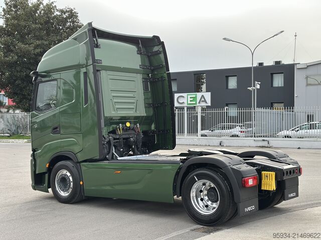 Trattore stradale standard Iveco S-WAY 580 ADR