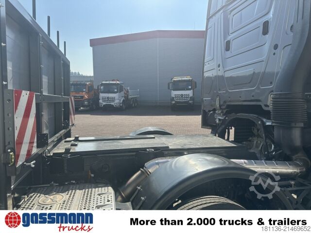 Camion cu platformă Mercedes-Benz Arocs 3251 L 8x4/4, Retarder, BigSpace, Navi,