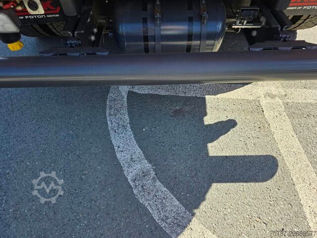 Gatusopmaskin DAF XB 210 Kehrmaschine wie neu Brock VS4 Kehraufbau