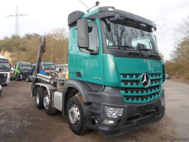 Φορτηγό ανατρεπόμενο MERCEDES-BENZ 2548/6x2/Gergen Absetzkipper