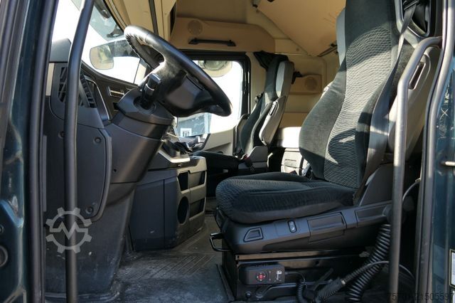 Τυπική μονάδα τράκτορα MERCEDES-BENZ Actros 1851 Bigspace Retarder XL-Tank Blatt/Luft