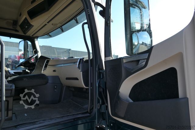 Τυπική μονάδα τράκτορα MERCEDES-BENZ Actros 1851 Bigspace Retarder XL-Tank Blatt/Luft