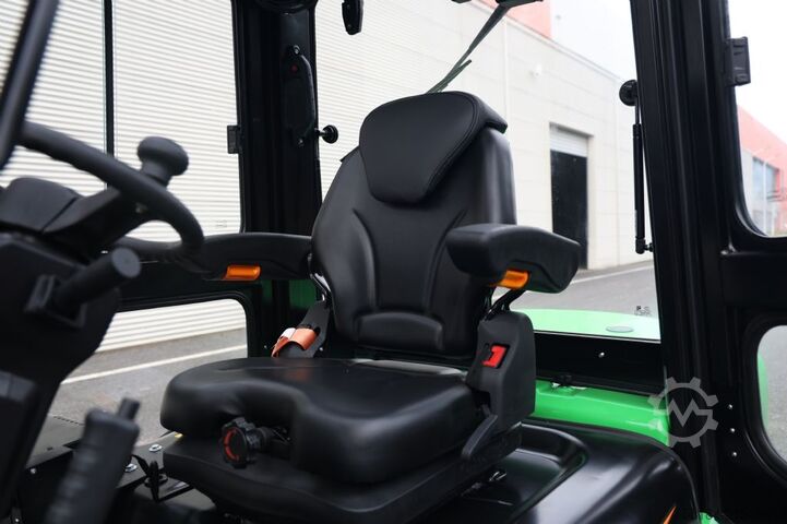 Ηλεκτρικό περονοφόρο τετράτροχο Noblelift CPD25-A