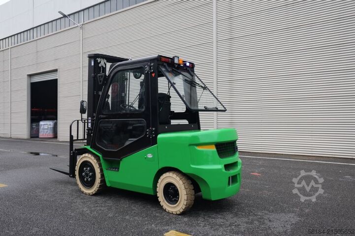 Ηλεκτρικό περονοφόρο τετράτροχο Noblelift CPD25-A