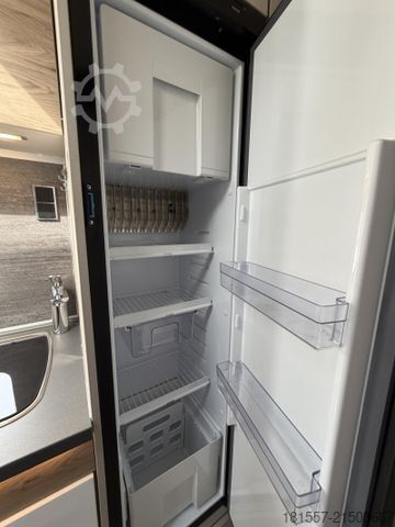 Integrovaný obytný vůz HYMER/ERIBA Exsis-i Pure 580 1. Hand, Markise, TV