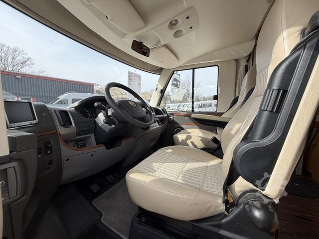 Integrovaný obytný vůz HYMER/ERIBA B-Klasse SL B-SL 674 3,0 Ltr. SAT+TV, Solar,