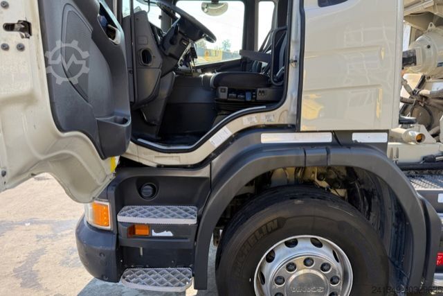 Φορτηγό αναμικτήρας σκυροδέματος SCANIA P410 8x4 Liebherr 9m3