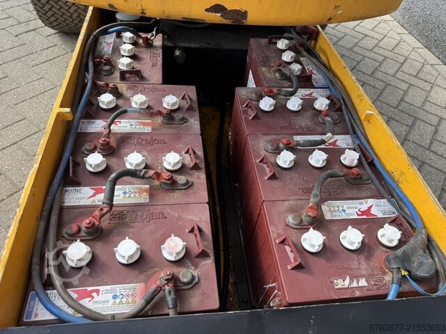  NIFTYLIFT HR12 NE Knikarmhoogwerker 4x2 Elektrisch 2012 12M werkhoogte