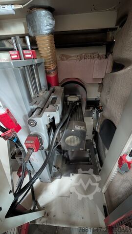 Máquina de postformado IMA 