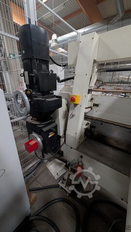 Máquina de postformado IMA 