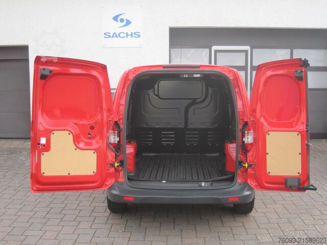 Furgoneta Ford Courier Limited Navi Kamera 2xSchiebetür