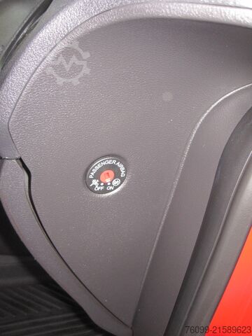 Furgoneta Ford Courier Limited Navi Kamera 2xSchiebetür