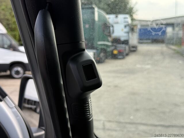 Chasis de furgoneta Iveco DAILY 35-160