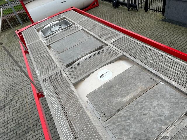 Containerul rezervor Singamas 20FT ISO, 26.000L/1-COMP/3 BAFFELS/3 manholes, ...