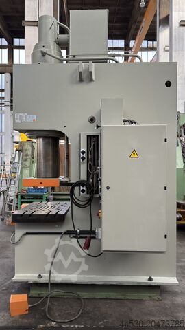 Hidraulikus prés WMW Zeulenroda PYE 160 S1