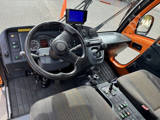 Kiepwagen bestelauto MULTICAR M27 C  comp. 4x4 opt. Schneeschild + Silostreuer