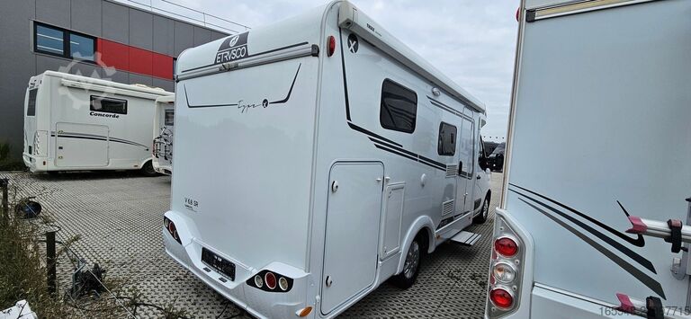 Half-integraal camper ETRUSCO ETRUSCO 6.8 SR VAN
