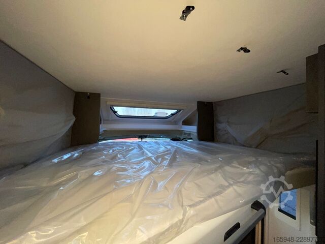 Half-integraal camper ETRUSCO ETRUSCO 6.9 SB T-MODELL BASE